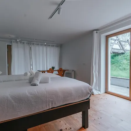 Eko Glamping Kristof 公寓式酒店 戈雷尼斯卡地区采尔克列