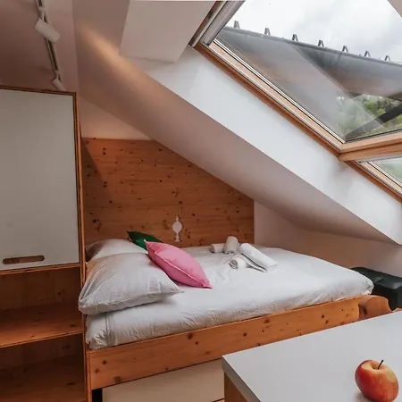 Apart Otel Eko Glamping Kristof Cerklje na Gorenjskem